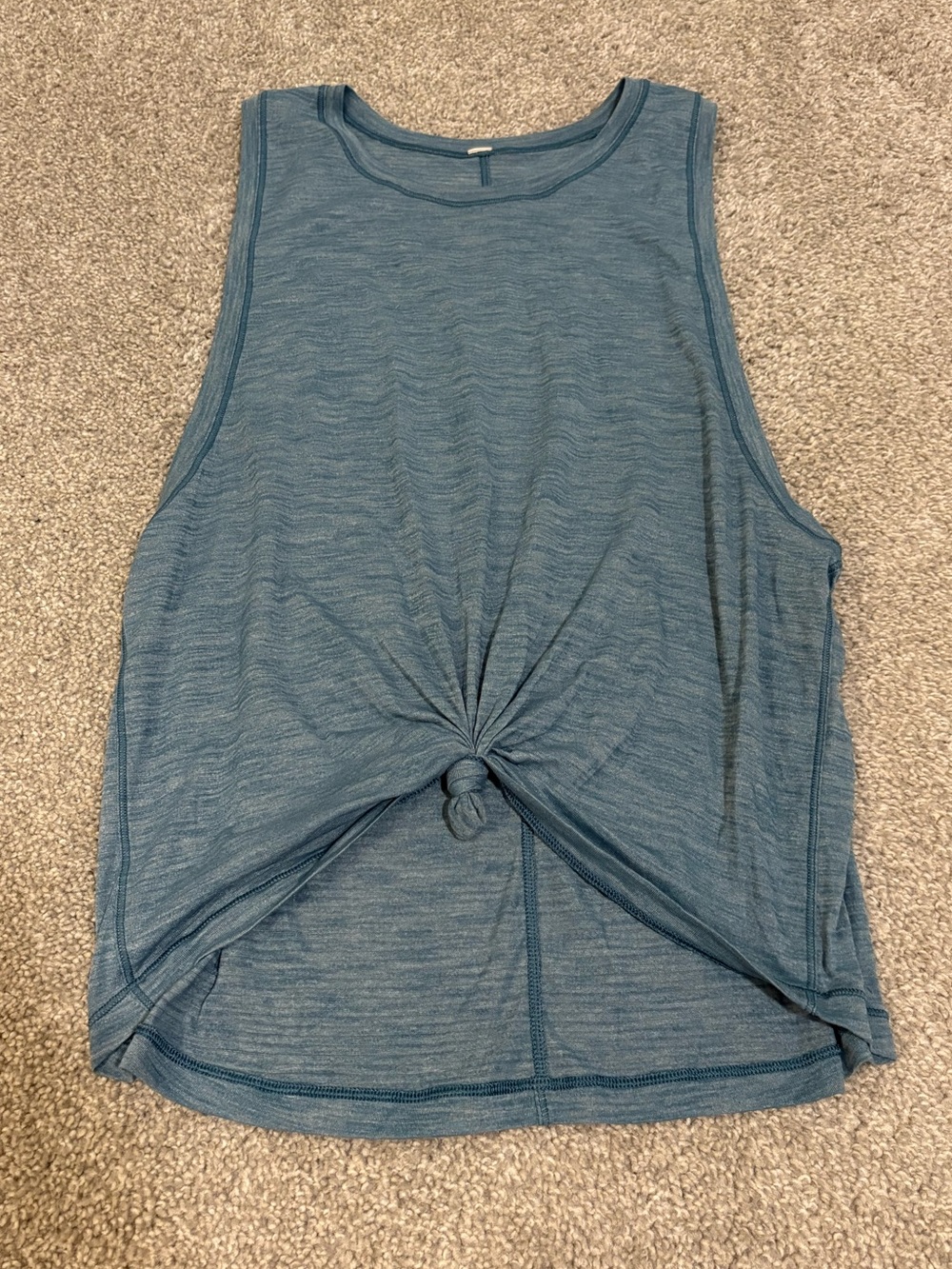 Lululemon workout top